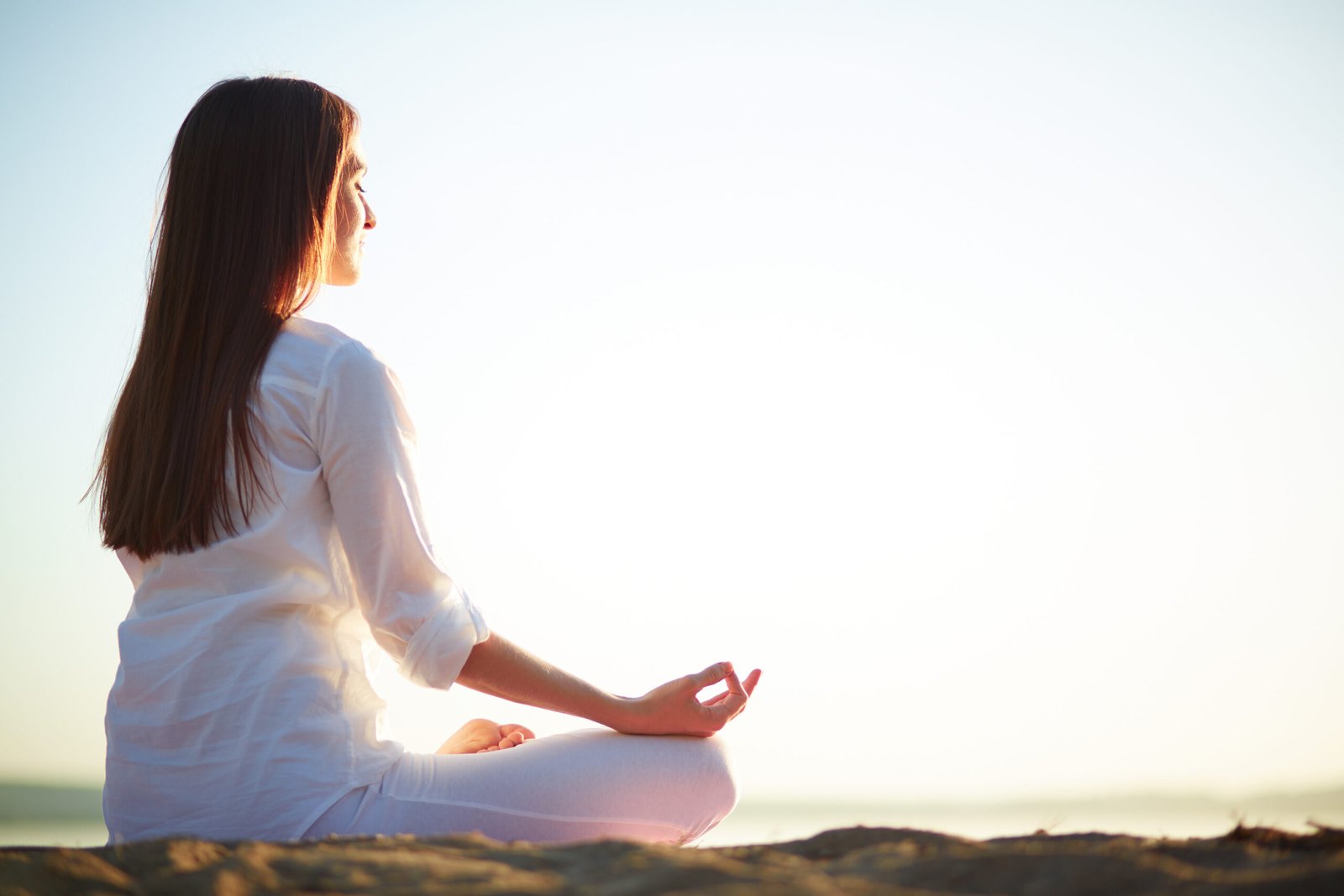 Como a meditação pode melhorar a sua saúde mental e física (Foto: Freepik)